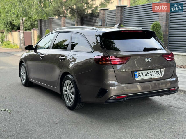 Коричневый Киа Сид, объемом двигателя 1.37 л и пробегом 191 тыс. км за 11900 $, фото 7 на Automoto.ua