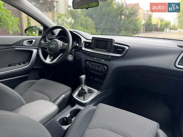 Коричневый Киа Сид, объемом двигателя 1.37 л и пробегом 191 тыс. км за 11900 $, фото 19 на Automoto.ua