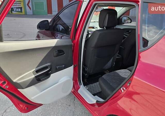 Красный Киа Сид, объемом двигателя 1.4 л и пробегом 207 тыс. км за 5400 $, фото 101 на Automoto.ua