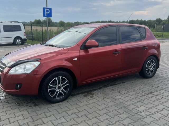 Червоний Кіа Сід, об'ємом двигуна 1.6 л та пробігом 220 тис. км за 4250 $, фото 2 на Automoto.ua