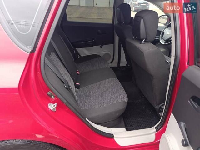 Красный Киа Сид, объемом двигателя 1.4 л и пробегом 180 тыс. км за 4300 $, фото 8 на Automoto.ua