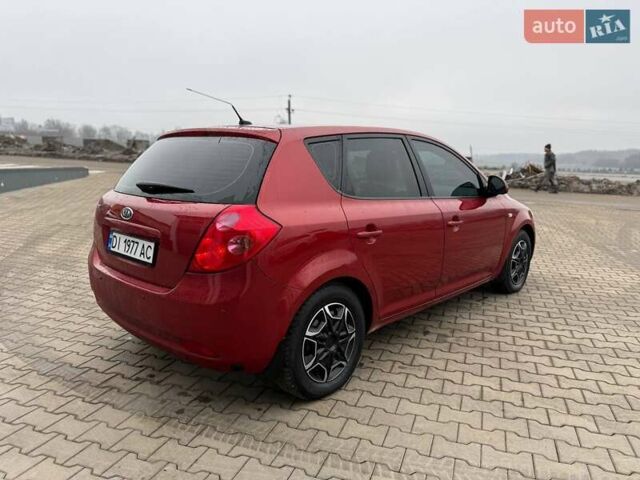 Красный Киа Сид, объемом двигателя 1.59 л и пробегом 238 тыс. км за 5200 $, фото 5 на Automoto.ua