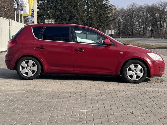 Червоний Кіа Сід, об'ємом двигуна 1.6 л та пробігом 230 тис. км за 4700 $, фото 3 на Automoto.ua