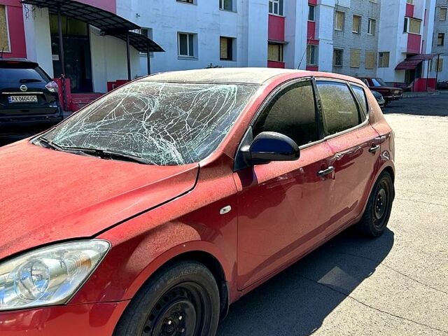 Красный Киа Сид, объемом двигателя 1.6 л и пробегом 230 тыс. км за 3600 $, фото 1 на Automoto.ua
