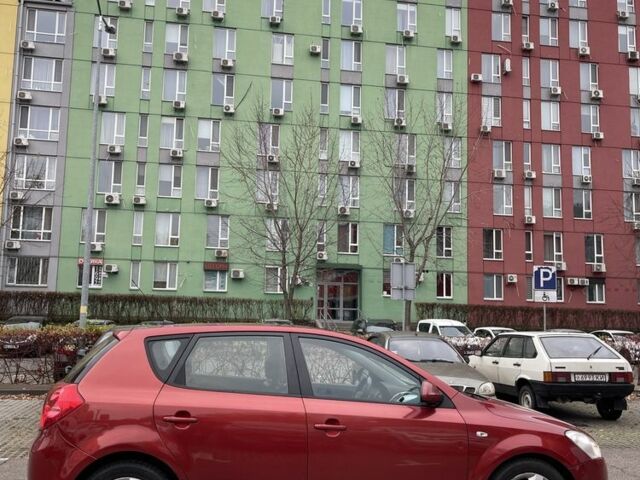 Червоний Кіа Сід, об'ємом двигуна 2 л та пробігом 215 тис. км за 5200 $, фото 5 на Automoto.ua