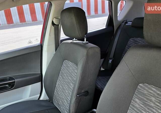 Красный Киа Сид, объемом двигателя 1.4 л и пробегом 207 тыс. км за 5400 $, фото 35 на Automoto.ua