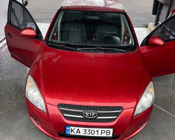Красный Киа Сид, объемом двигателя 1.59 л и пробегом 180 тыс. км за 6500 $, фото 3 на Automoto.ua