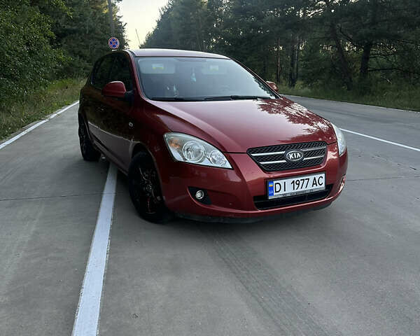 Красный Киа Сид, объемом двигателя 1.59 л и пробегом 236 тыс. км за 4800 $, фото 2 на Automoto.ua