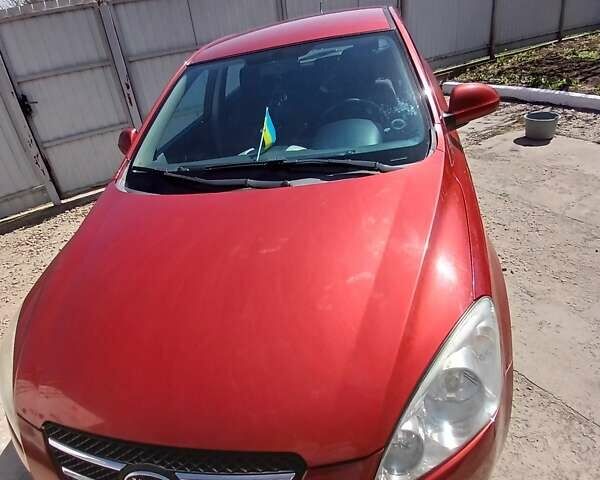 Красный Киа Сид, объемом двигателя 1.6 л и пробегом 155 тыс. км за 5700 $, фото 17 на Automoto.ua