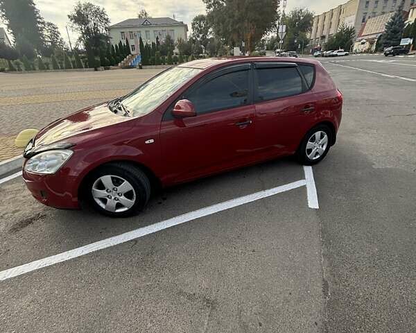 Красный Киа Сид, объемом двигателя 1.58 л и пробегом 225 тыс. км за 5200 $, фото 7 на Automoto.ua