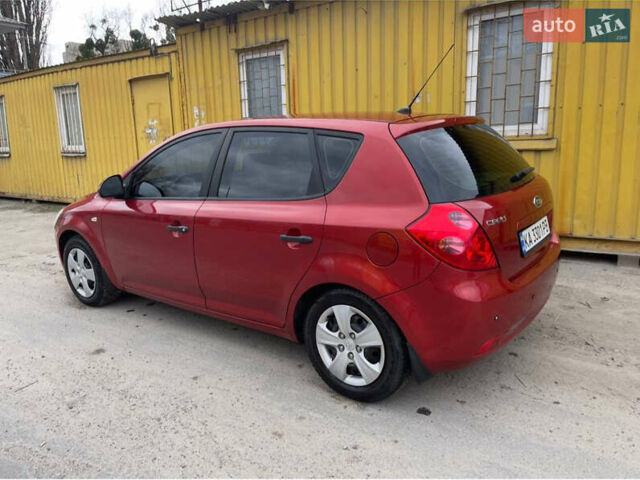 Красный Киа Сид, объемом двигателя 1.59 л и пробегом 180 тыс. км за 6500 $, фото 9 на Automoto.ua