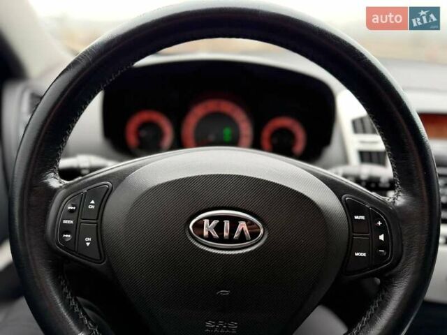 Красный Киа Сид, объемом двигателя 1.59 л и пробегом 238 тыс. км за 5200 $, фото 22 на Automoto.ua