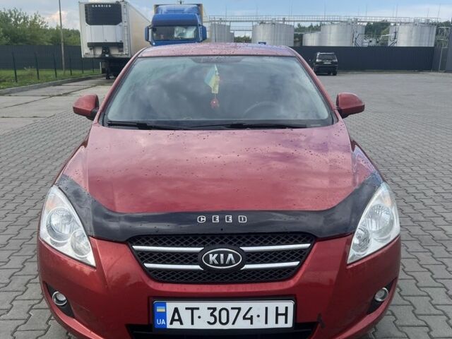 Червоний Кіа Сід, об'ємом двигуна 1.6 л та пробігом 220 тис. км за 4250 $, фото 1 на Automoto.ua