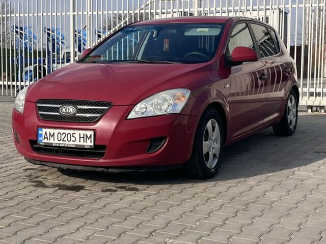 Червоний Кіа Сід, об'ємом двигуна 1.6 л та пробігом 230 тис. км за 4700 $, фото 1 на Automoto.ua