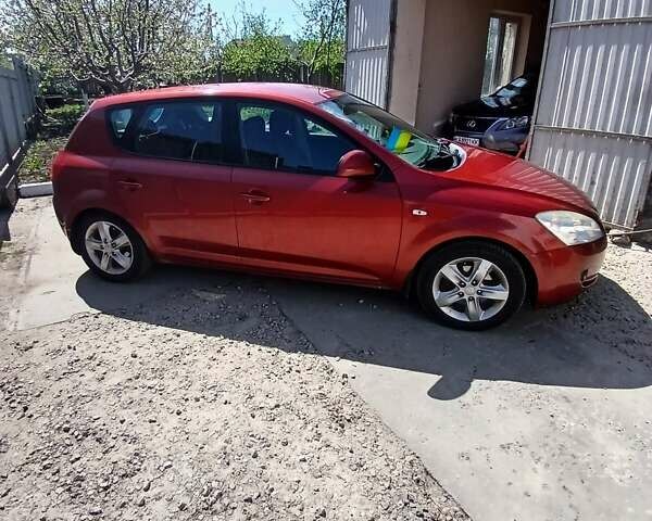Красный Киа Сид, объемом двигателя 1.6 л и пробегом 155 тыс. км за 5700 $, фото 15 на Automoto.ua