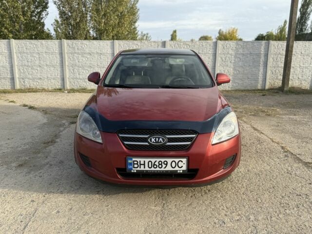 Красный Киа Сид, объемом двигателя 1.6 л и пробегом 273 тыс. км за 4499 $, фото 1 на Automoto.ua