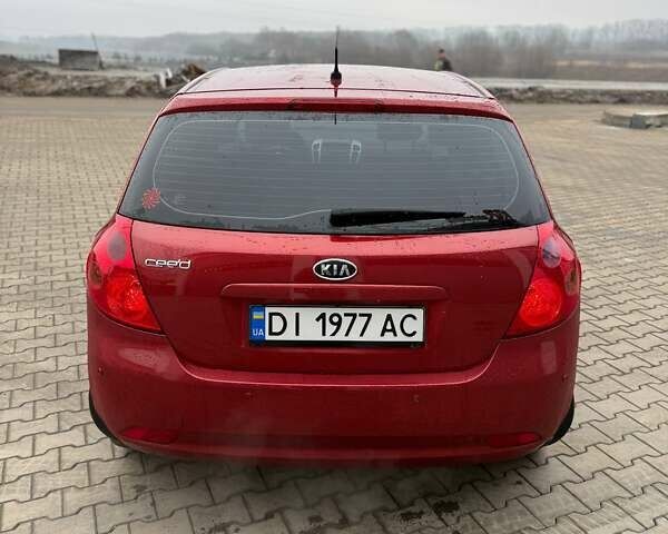 Красный Киа Сид, объемом двигателя 1.59 л и пробегом 238 тыс. км за 5200 $, фото 3 на Automoto.ua