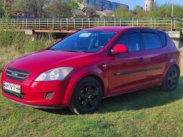 Червоний Кіа Сід, об'ємом двигуна 0 л та пробігом 238 тис. км за 5300 $, фото 2 на Automoto.ua