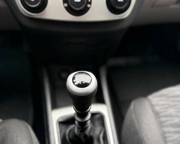 Красный Киа Сид, объемом двигателя 1.59 л и пробегом 238 тыс. км за 5200 $, фото 21 на Automoto.ua