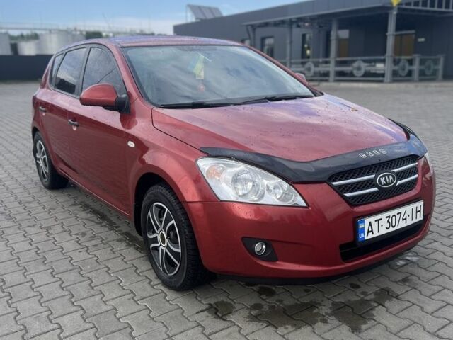 Червоний Кіа Сід, об'ємом двигуна 1.6 л та пробігом 220 тис. км за 4250 $, фото 7 на Automoto.ua