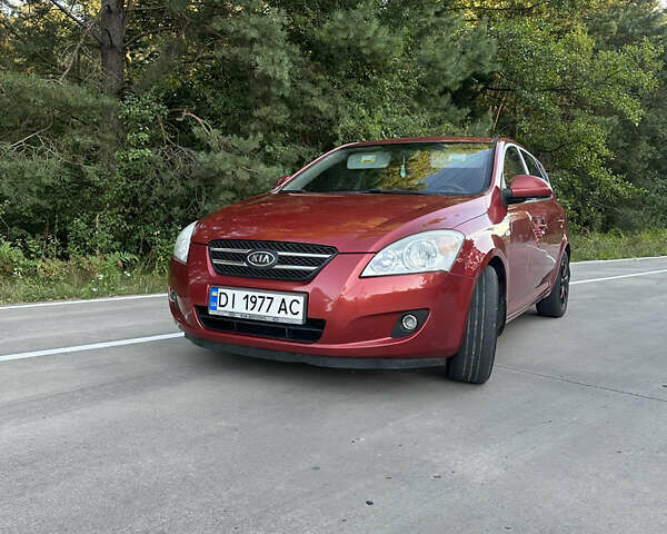 Красный Киа Сид, объемом двигателя 1.59 л и пробегом 236 тыс. км за 4800 $, фото 1 на Automoto.ua