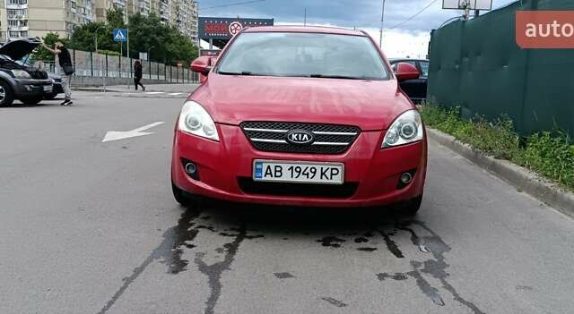 Червоний Кіа Сід, об'ємом двигуна 2 л та пробігом 343 тис. км за 4000 $, фото 5 на Automoto.ua