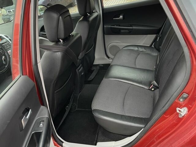 Червоний Кіа Сід, об'ємом двигуна 2 л та пробігом 215 тис. км за 5200 $, фото 12 на Automoto.ua