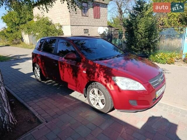 Красный Киа Сид, объемом двигателя 1.4 л и пробегом 167 тыс. км за 4799 $, фото 5 на Automoto.ua