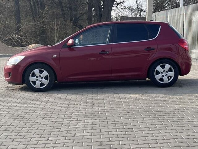 Червоний Кіа Сід, об'ємом двигуна 1.6 л та пробігом 230 тис. км за 4700 $, фото 7 на Automoto.ua