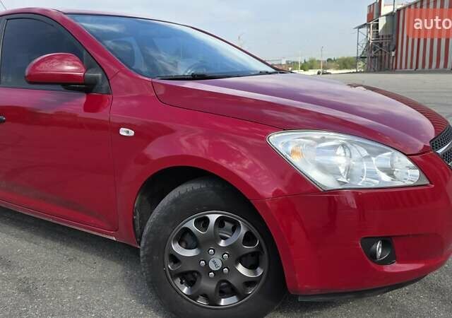 Красный Киа Сид, объемом двигателя 1.4 л и пробегом 207 тыс. км за 5400 $, фото 72 на Automoto.ua