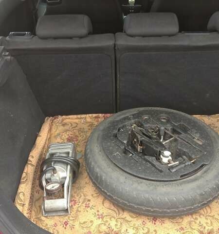 Червоний Кіа Сід, об'ємом двигуна 1.6 л та пробігом 256 тис. км за 3543 $, фото 10 на Automoto.ua