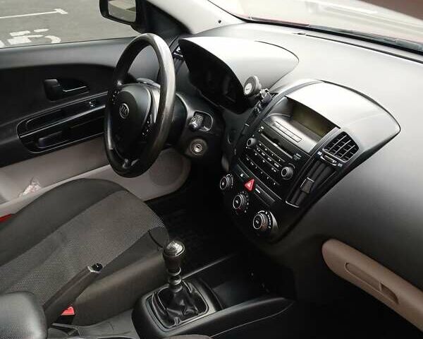 Червоний Кіа Сід, об'ємом двигуна 1.4 л та пробігом 260 тис. км за 4900 $, фото 21 на Automoto.ua