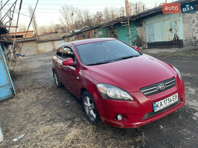 Красный Киа Сид, объемом двигателя 1.6 л и пробегом 90 тыс. км за 5999 $, фото 1 на Automoto.ua