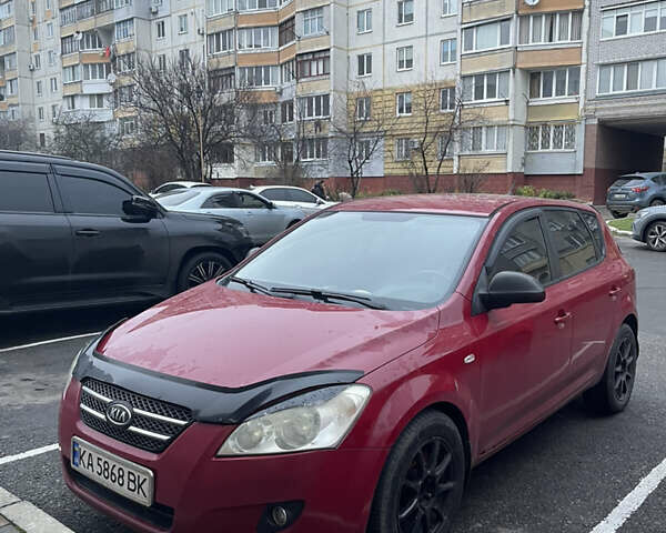 Красный Киа Сид, объемом двигателя 1.59 л и пробегом 303 тыс. км за 4100 $, фото 5 на Automoto.ua