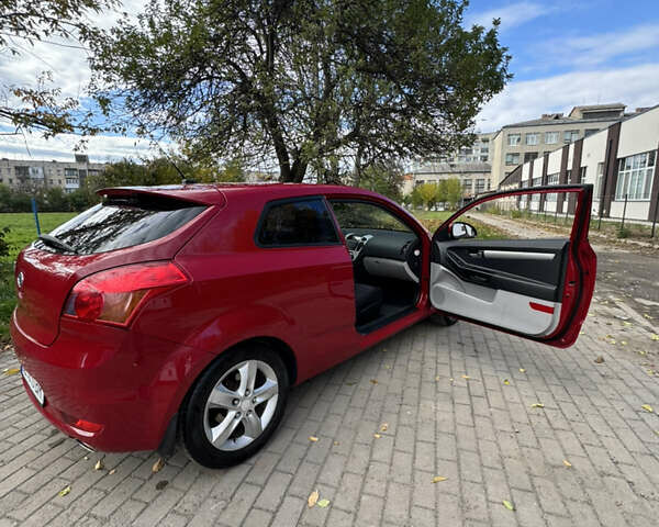 Красный Киа Сид, объемом двигателя 1.98 л и пробегом 172 тыс. км за 6900 $, фото 3 на Automoto.ua