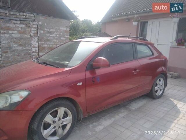 Червоний Кіа Сід, об'ємом двигуна 1.6 л та пробігом 256 тис. км за 3543 $, фото 1 на Automoto.ua