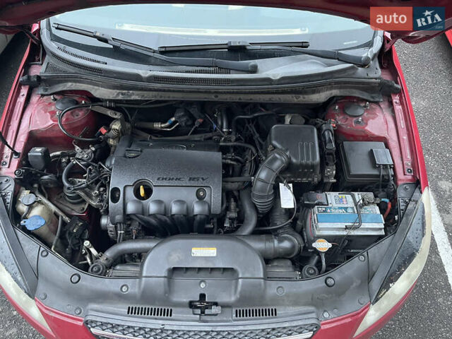 Красный Киа Сид, объемом двигателя 1.59 л и пробегом 303 тыс. км за 4100 $, фото 10 на Automoto.ua