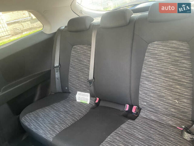 Красный Киа Сид, объемом двигателя 1.6 л и пробегом 90 тыс. км за 5999 $, фото 12 на Automoto.ua