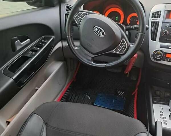 Красный Киа Сид, объемом двигателя 1.6 л и пробегом 237 тыс. км за 6200 $, фото 6 на Automoto.ua