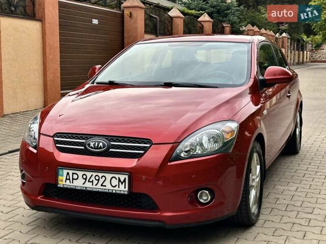 Червоний Кіа Сід, об'ємом двигуна 1.6 л та пробігом 113 тис. км за 7400 $, фото 25 на Automoto.ua