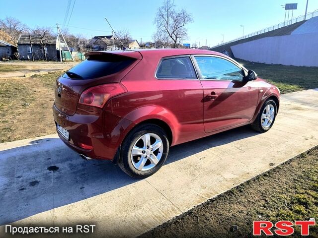 Красный Киа Сид, объемом двигателя 2 л и пробегом 220 тыс. км за 5000 $, фото 1 на Automoto.ua