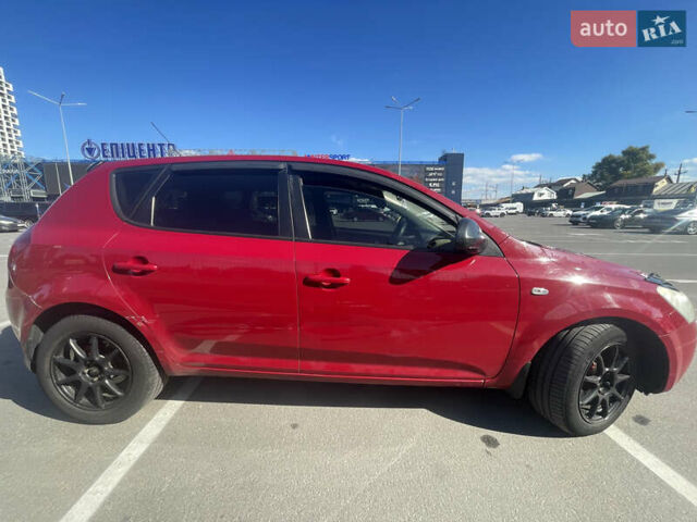 Красный Киа Сид, объемом двигателя 1.59 л и пробегом 299 тыс. км за 4200 $, фото 3 на Automoto.ua