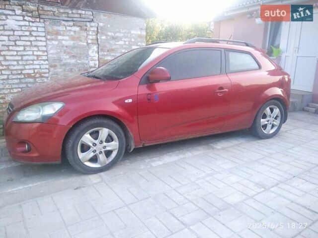 Червоний Кіа Сід, об'ємом двигуна 1.6 л та пробігом 256 тис. км за 3543 $, фото 4 на Automoto.ua