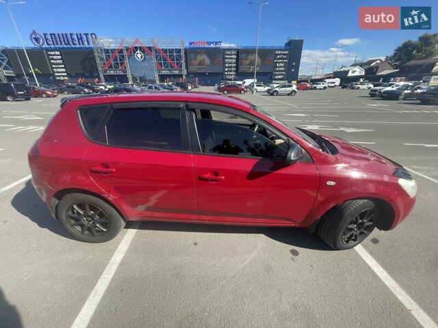 Красный Киа Сид, объемом двигателя 1.59 л и пробегом 299 тыс. км за 4200 $, фото 8 на Automoto.ua