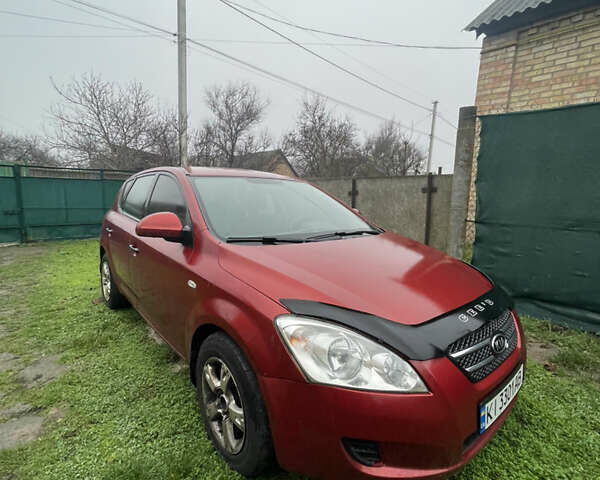 Червоний Кіа Сід, об'ємом двигуна 1.4 л та пробігом 260 тис. км за 3500 $, фото 2 на Automoto.ua