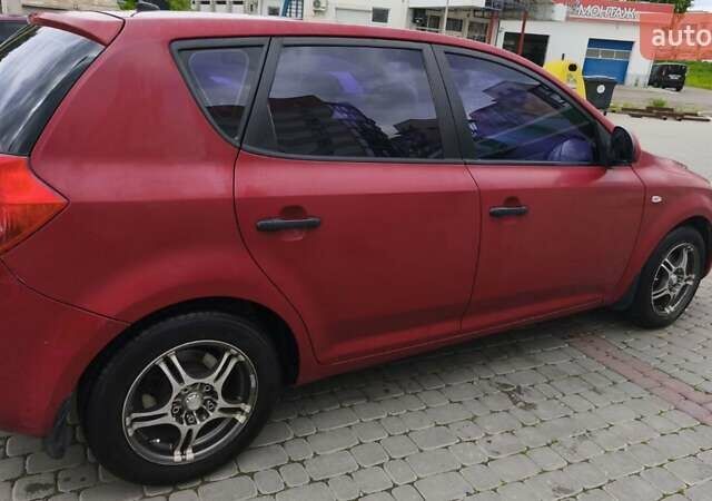 Червоний Кіа Сід, об'ємом двигуна 1.6 л та пробігом 139 тис. км за 6300 $, фото 11 на Automoto.ua
