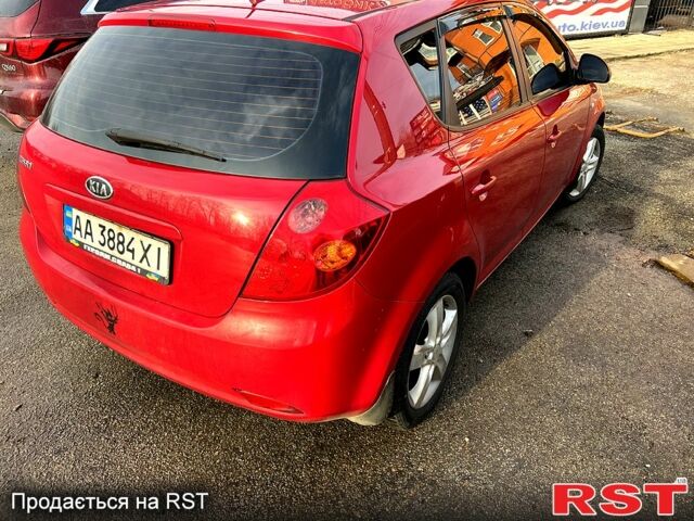 Красный Киа Сид, объемом двигателя 16 л и пробегом 246 тыс. км за 4999 $, фото 1 на Automoto.ua