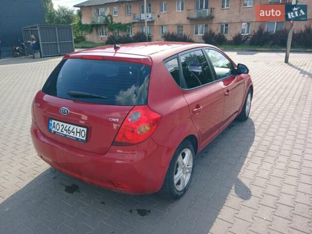 Красный Киа Сид, объемом двигателя 1.6 л и пробегом 227 тыс. км за 4400 $, фото 5 на Automoto.ua