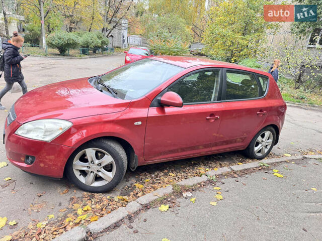 Красный Киа Сид, объемом двигателя 1.59 л и пробегом 219 тыс. км за 6300 $, фото 2 на Automoto.ua