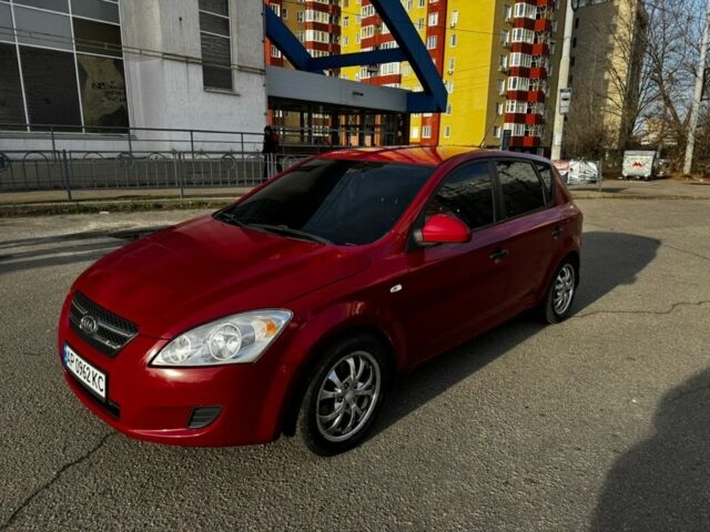 Червоний Кіа Сід, об'ємом двигуна 1.6 л та пробігом 210 тис. км за 4700 $, фото 1 на Automoto.ua